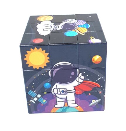 Rubik’s Cube Magique Puzzle Astronaute Dans L’espace